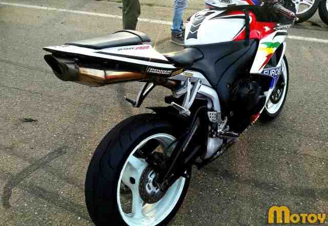 Хонда cbr 600 rr Хонда cbr 600 rr