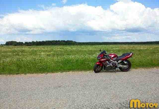 Мотоцикл Хонда CBR 600 F4i Мотоцикл Хонда CBR 600 F4i