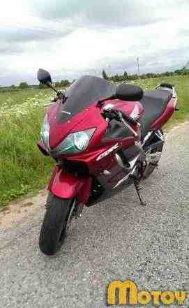 Мотоцикл Хонда CBR 600 F4i Мотоцикл Хонда CBR 600 F4i