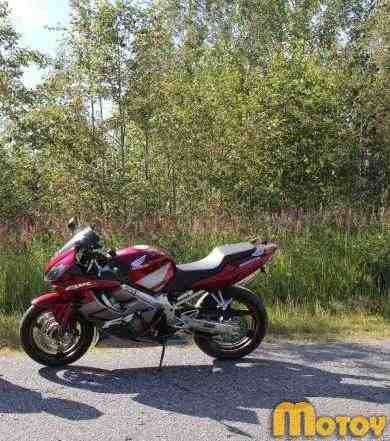 Мотоцикл Хонда CBR 600 F4i Мотоцикл Хонда CBR 600 F4i