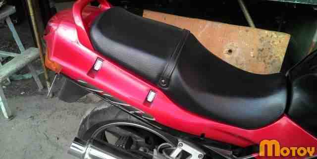 Мотоцикл Кавасаки ZZR400 2 Мотоцикл Кавасаки ZZR400 2