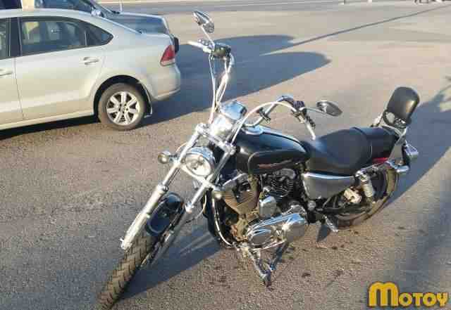 Харлей Дэвидсон Sportster XL 1200 Кустом 2005 Харлей Дэвидсон Sportster XL 1200 Кустом 2005