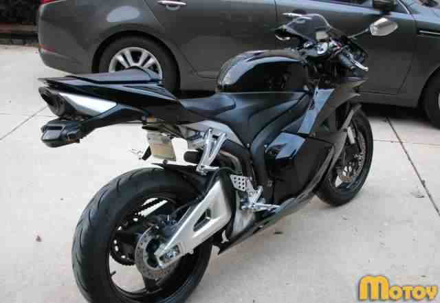 Хонда CBR 600 RR 2011 Хонда CBR 600 RR 2011