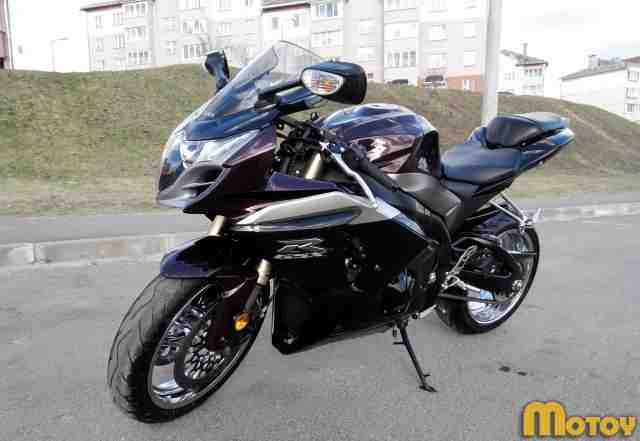 Сузуки GSX-R1000 К9 Год 2009. Пробег 7711 км Сузуки GSX-R1000 К9 Год 2009. Пробег 7711 км