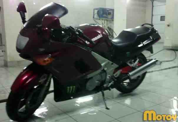 Кавасаки ZZR 600 1996 Кавасаки ZZR 600 1996
