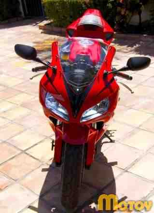Хонда CBR 1000 RR Fireblade 2009 Хонда CBR 1000 RR Fireblade 2009