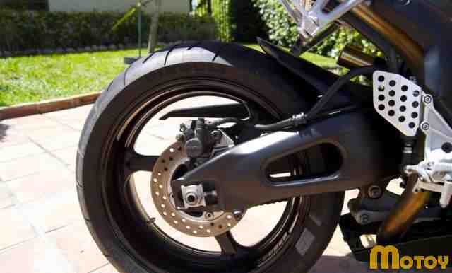 Хонда CBR1000RR 2009 год Хонда CBR1000RR 2009 год