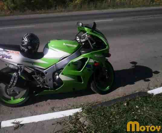 Кавасаки ZX-6R 1996 года Кавасаки ZX-6R 1996 года