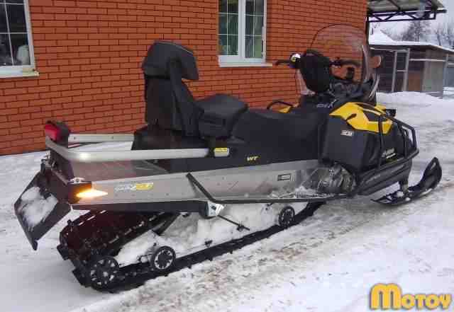 BRP Ski-Doo Skandic WT 550 F BRP Ski-Doo Skandic WT 550 F