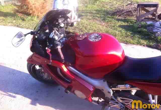 Хонда cbr F4 2000г Хонда cbr F4 2000г
