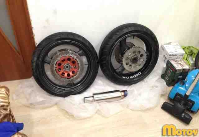 Судзуки RF 400r. Красноголовый Судзуки RF 400r. Красноголовый