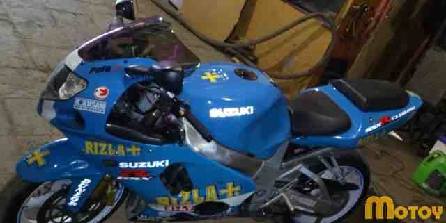 Сузуки GSX 1000 R 2001г Сузуки GSX 1000 R 2001г