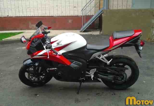 Хонда CBR600RR (ABS) Хонда CBR600RR (ABS)