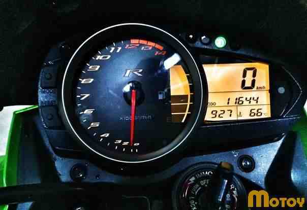 Любимый мотоцикл Кавасаки Z 750 R Любимый мотоцикл Кавасаки Z 750 R