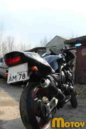 Ямаха FZ 400 Ямаха FZ 400