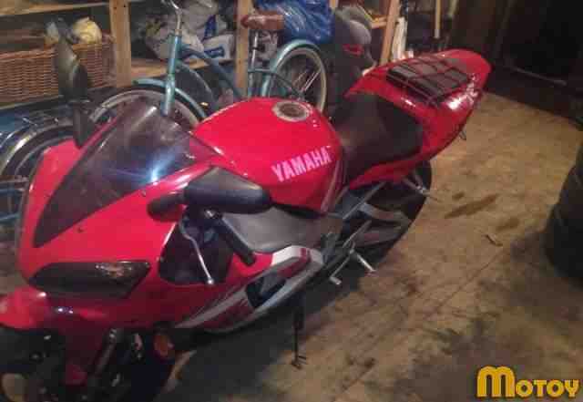 Ямаха YZF-R1 Ямаха YZF-R1