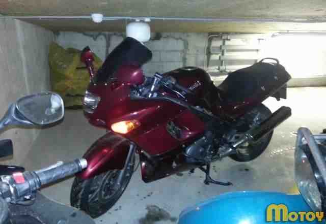 Кавасаки ZZR 400 II 2002 г. в Кавасаки ZZR 400 II 2002 г. в