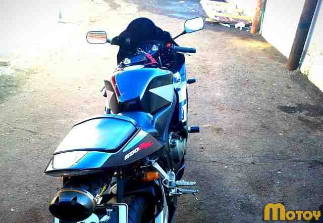 Хонда CBR 600 RR Хонда CBR 600 RR