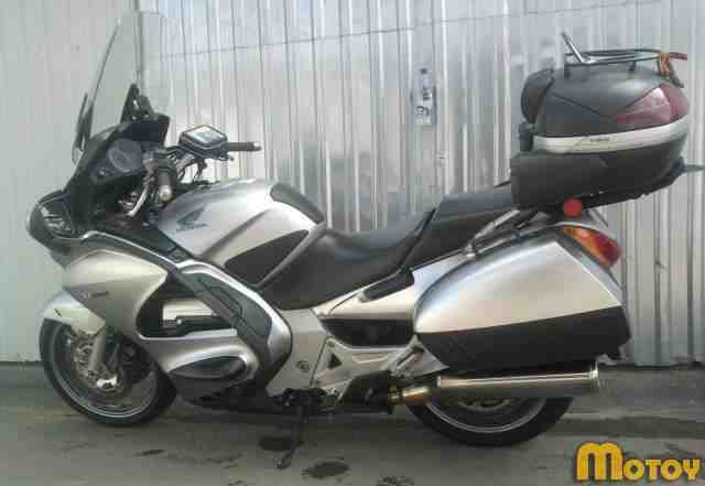 Мотоцикл Хонда ST 1300 ABS - 2006 г. в Мотоцикл Хонда ST 1300 ABS - 2006 г. в