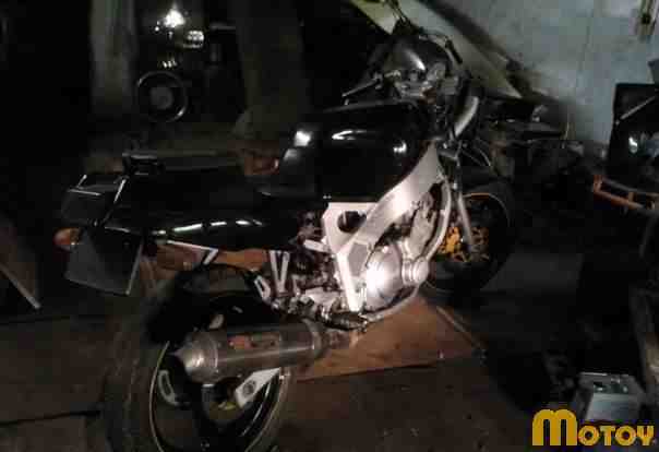 Ямаха fzr 400 Ямаха fzr 400