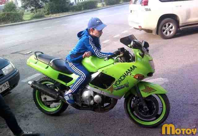 Кавасаки zzr 400 2 1997 с Доками Кавасаки zzr 400 2 1997 с Доками