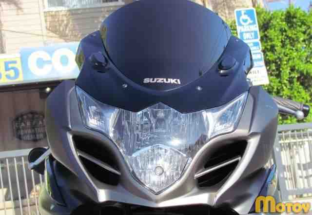 Судзуки GSX-R + ABS 2012 Судзуки GSX-R + ABS 2012