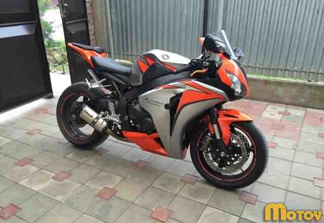Хонда CBR1000RA 2010 Хонда CBR1000RA 2010