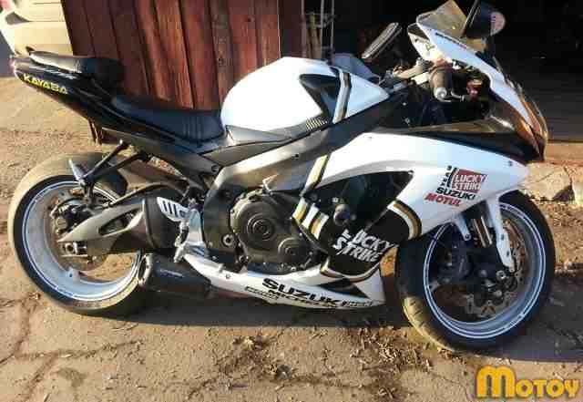 Судзуки GSX-R 750 K9 Судзуки GSX-R 750 K9