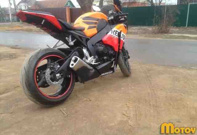 Хонда CBR 1000 RR Хонда CBR 1000 RR