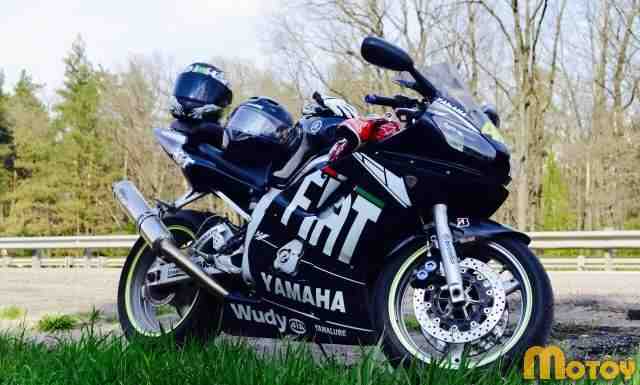 Ямаха R6 Ямаха R6