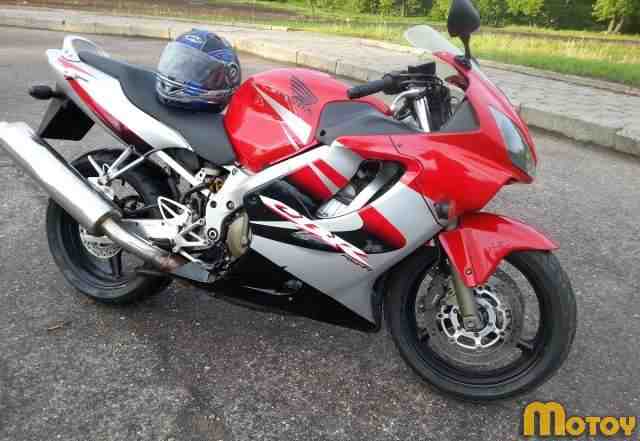 Хонда CBR600F4i Хонда CBR600F4i