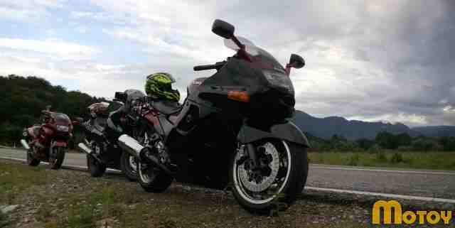 Кавасаки zzr1100-2 Кавасаки zzr1100-2
