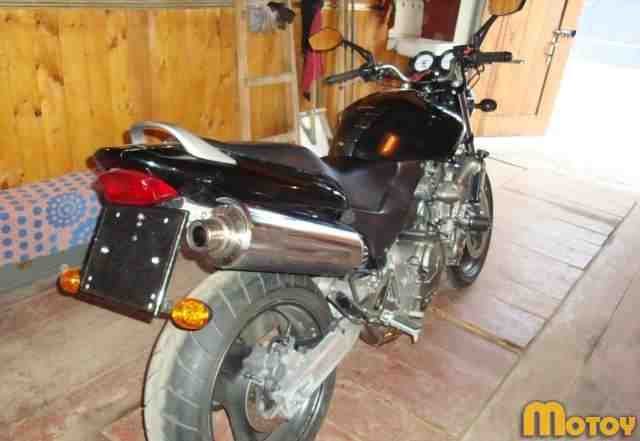Хонда CB 600 F Hornet 2001 г. в Хонда CB 600 F Hornet 2001 г. в