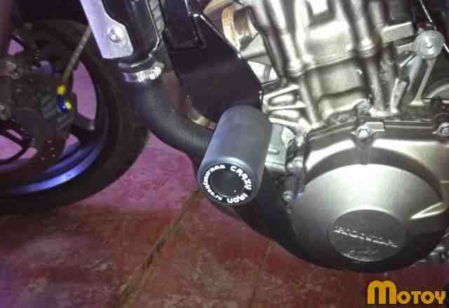 Хонда CB 600 F Hornet 2001 г. в Хонда CB 600 F Hornet 2001 г. в