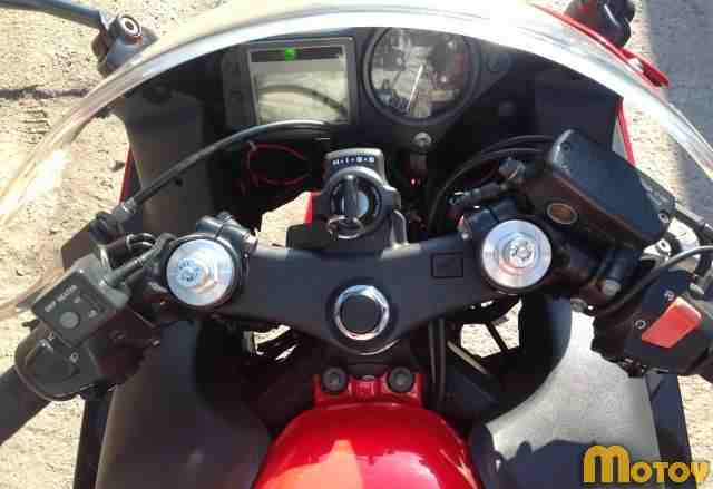 Хонда CBR600F4i Хонда CBR600F4i