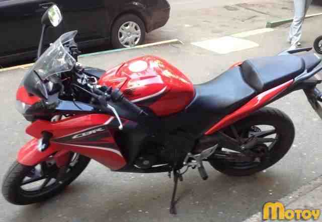 Хонда CBR 150R Хонда CBR 150R