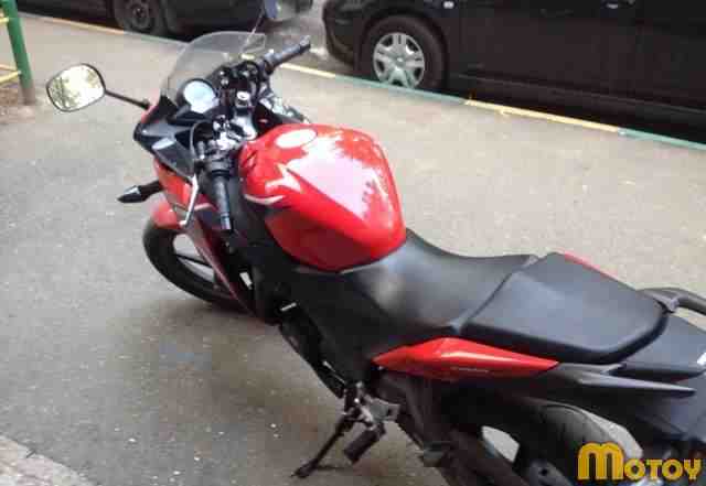 Хонда CBR 150R Хонда CBR 150R