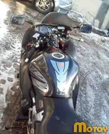 Сузуки Хаябуса GSX 1300 R Сузуки Хаябуса GSX 1300 R