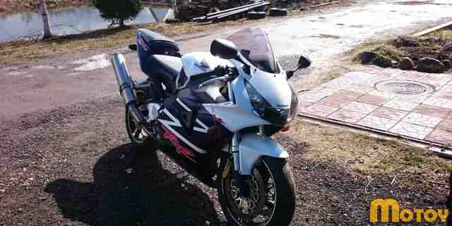 Хонда CBR954RR Хонда CBR954RR