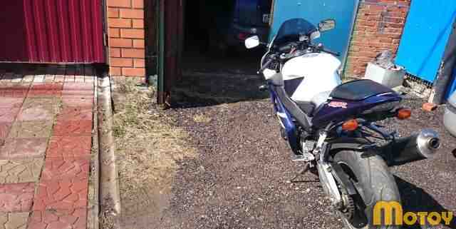 Хонда CBR954RR Хонда CBR954RR