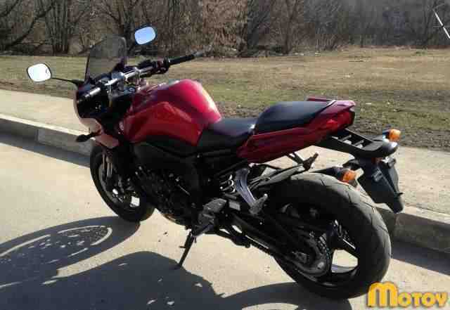 Ямаха FZ1 Фазер S в отличном состоянии Ямаха FZ1 Фазер S в отличном состоянии