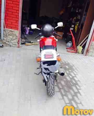 Ямаха FZR250 Ямаха FZR250