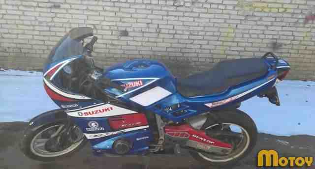 Судзуки gsxr 400 Судзуки gsxr 400