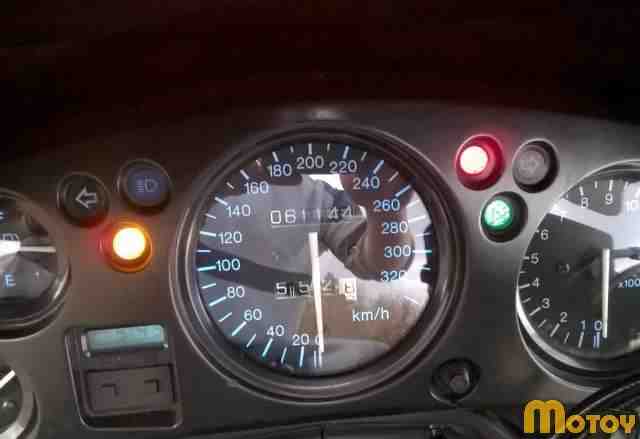 Продам хонда cbr 1100xx Продам хонда cbr 1100xx