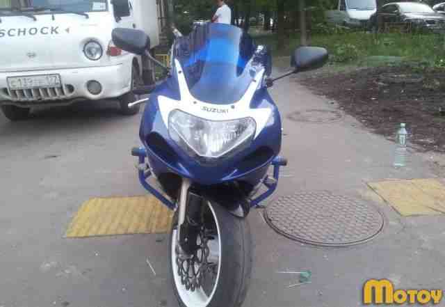Сузуки GSX-R 600 Сузуки GSX-R 600