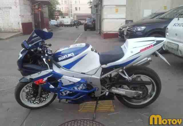 Сузуки GSX-R 600 Сузуки GSX-R 600