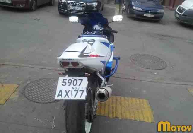 Сузуки GSX-R 600 Сузуки GSX-R 600