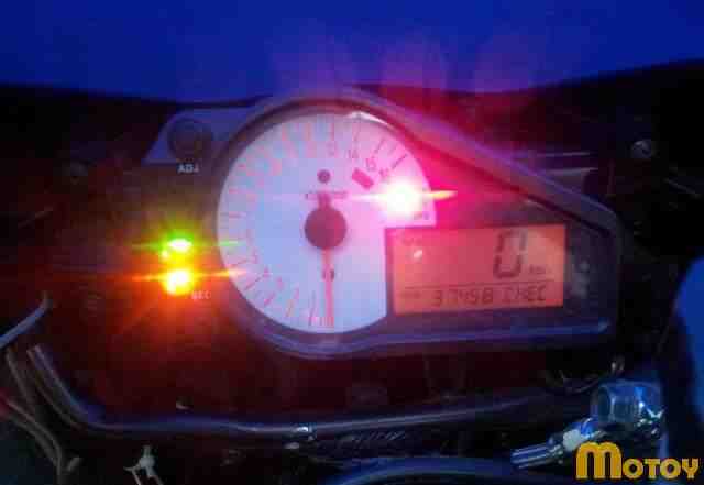 Сузуки GSX-R 600 Сузуки GSX-R 600