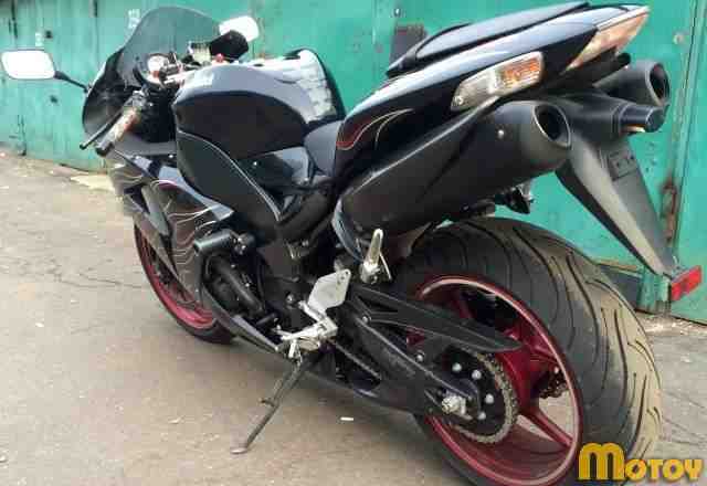 Кавасаки Ниндзя ZX10R Кавасаки Ниндзя ZX10R