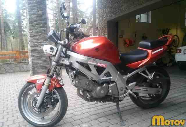 Сузуки SV 650 N Накед байк мотоцикл Сузуки Сузуки SV 650 N Накед байк мотоцикл Сузуки